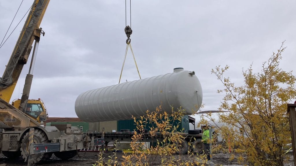 Lifting a Fiberglass Tank